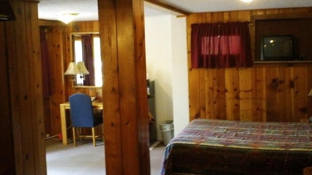 Park Row Lodge Маниту Спрингс Стая снимка